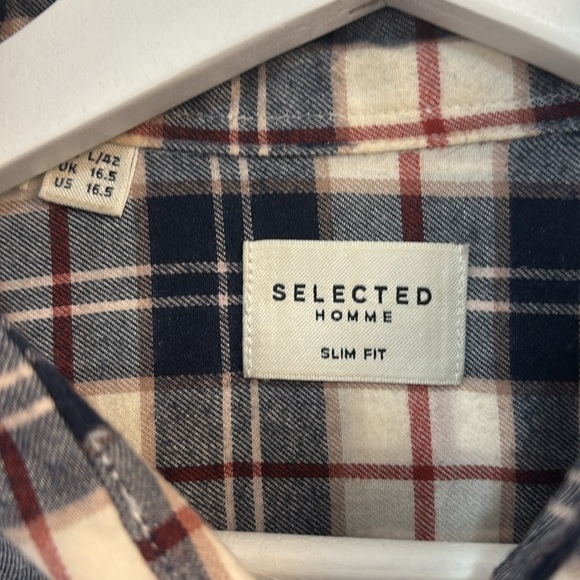 Like New - Selected Homme Large slim fit Casual button up shirt. - Picture 2 of 3